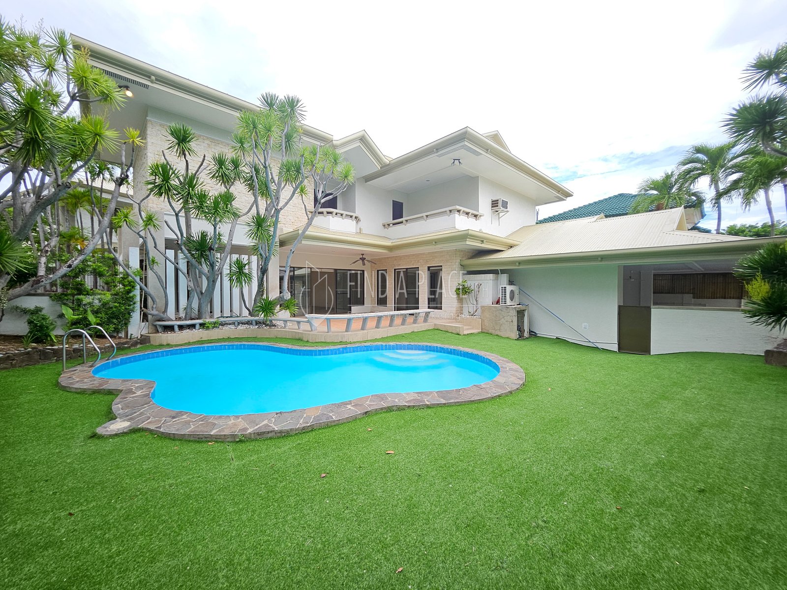 FOR RENT AYALA ALABANG VILLAGE 3 Bedrooms
